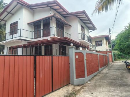 Exterior - 5 Bedroom House for Sale - Athurugiya | LKR 42,000,000 (EM669)