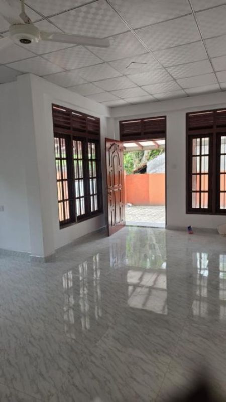 Exterior - 5 Bedroom House for Sale - Athurugiya | LKR 42,000,000 (EM669)