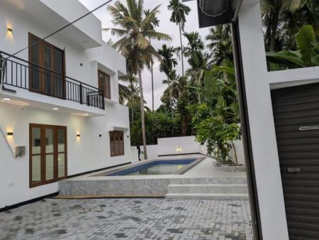 Exterior - House for sale in Kiribathgoda 