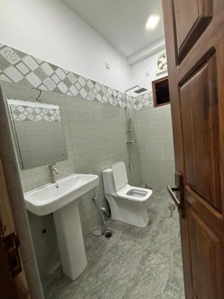 Bathroom - House for sale in Kiribathgoda 