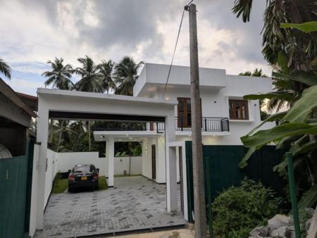 Exterior - House for sale in Kiribathgoda 