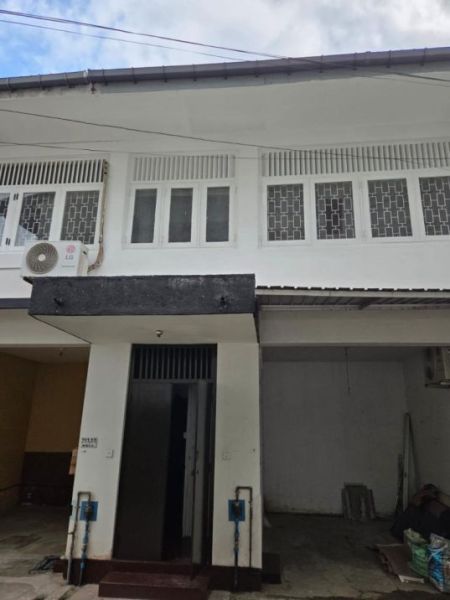 Exterior - 3 Bedroom House for Rent – Gregory’s Road, Colombo 07 | LKR 300,000 / Month (Ref: EM022SR)