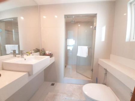 Bathroom - 4 Bedroom Apartment For Rent In Sky Garden Residencies In Rajagiriya