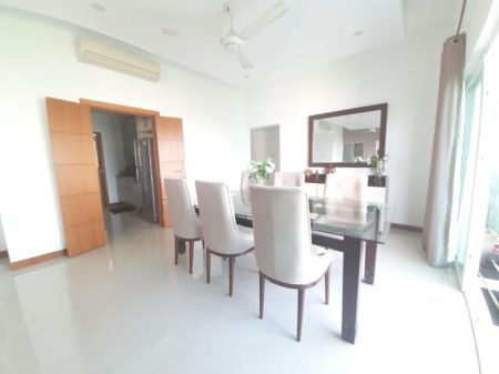 Dining room - 4 Bedroom Apartment For Rent In Sky Garden Residencies In Rajagiriya