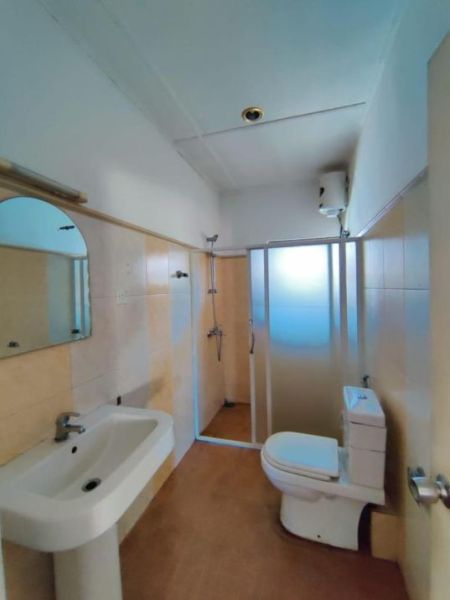 Bathroom - House for sale in Colombo 7 