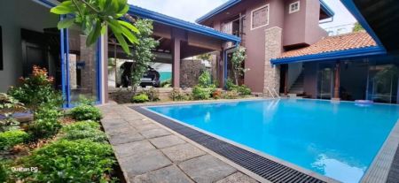 Exterior - With swimming pool House for sale in Battaramulla 