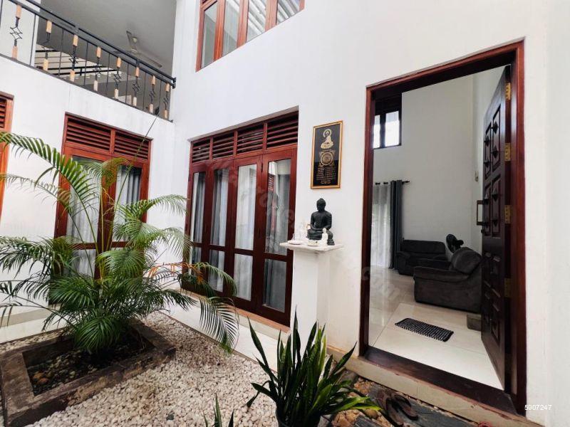 Exterior - House for rent in Kelaniya