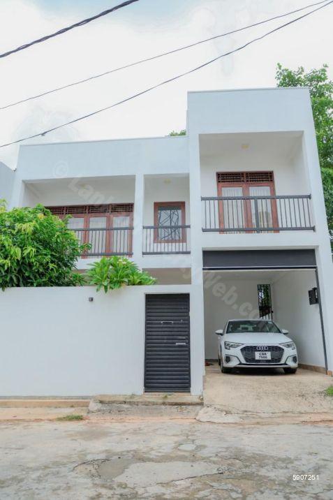Exterior - House for rent in Malabe