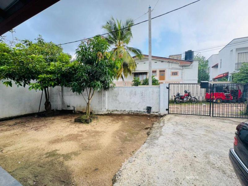 Exterior - House for rent in Maharagama