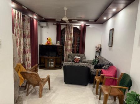 Living Room - Divulapitiya Minuwangoda Galkanda close to main road 5 bedroom house with 45 perch land for sale