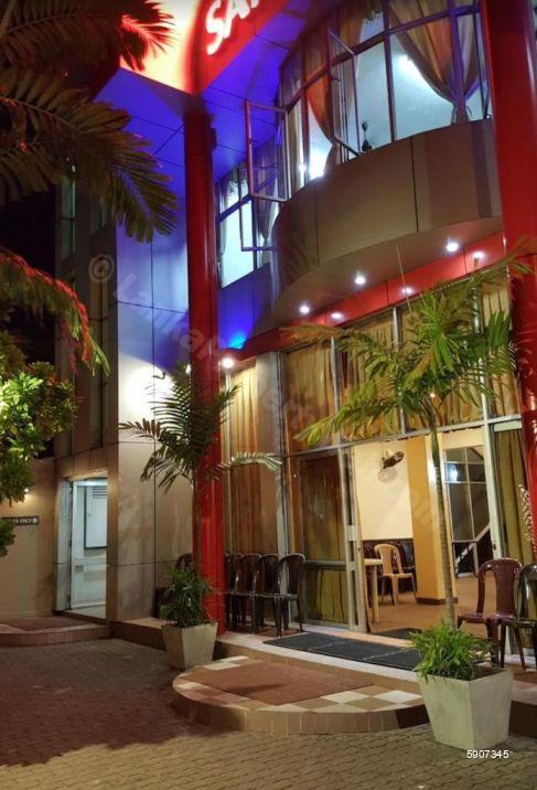 Commercial for rent in Colombo 10