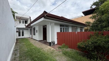 Exterior - Single Storied Spacious House with Garden for RENT at Jayanthipura, very Close to Admin City, Battaramulla