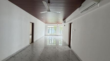 Bedroom - Single Storied Spacious House with Garden for RENT at Jayanthipura, very Close to Admin City, Battaramulla