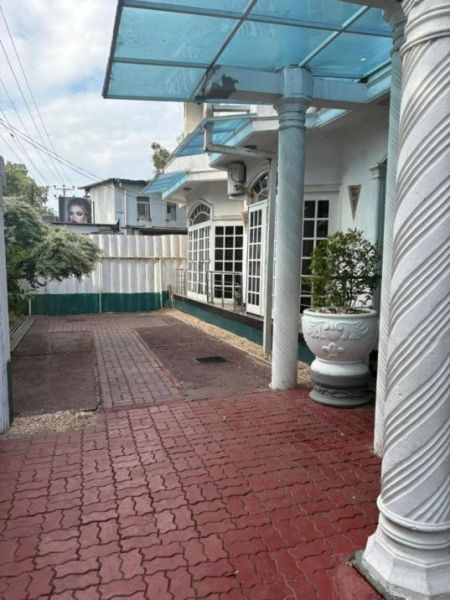 Exterior - 🏡 5000 sqft 📏 20 Perches  ✨ LUXURY 3-STORIED 7 BEDROOM HOUSE FOR SALE / RENT IN WATTALA🔥
