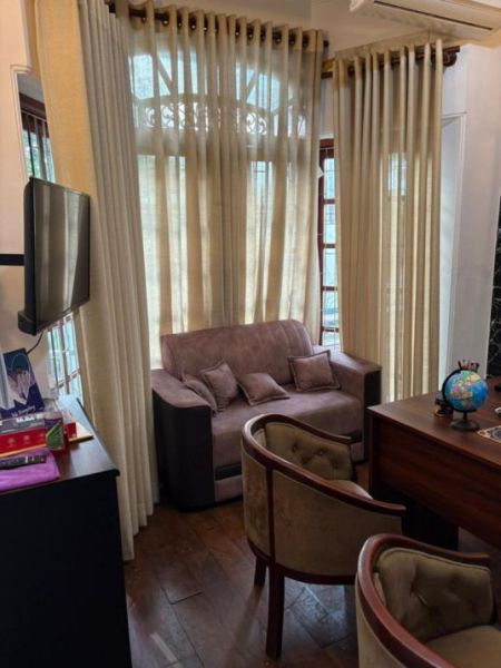 Living Room - 🏡 5000 sqft 📏 20 Perches  ✨ LUXURY 3-STORIED 7 BEDROOM HOUSE FOR SALE / RENT IN WATTALA🔥