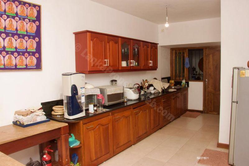 Kitchen - House for sale in Colombo 6