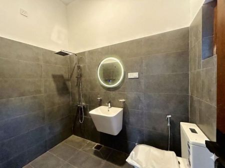 Bathroom - Dehiwala, Brand New Luxury Architect-Designed 3-Storey House for Sale