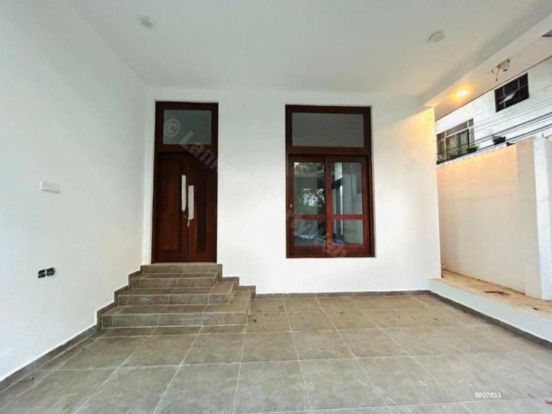 House for sale in Dehiwala