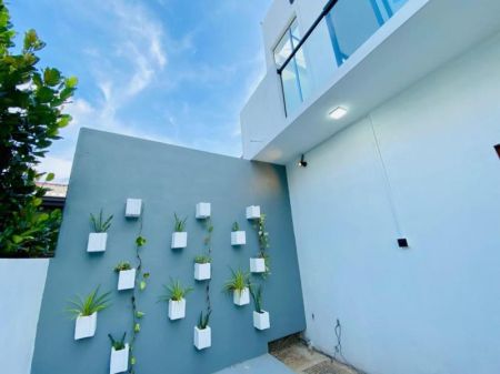 Exterior - Modern Luxury House For Sale – Athurugiriya