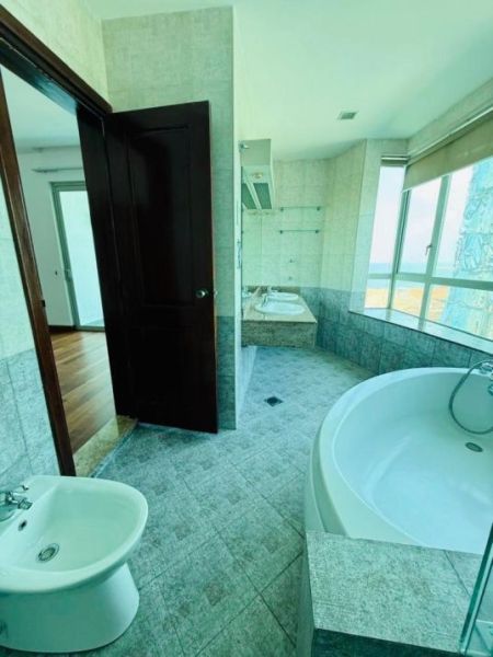Bathroom - Apartment For Rent | Colombo 3 | 3 BR | Unfurnished 
