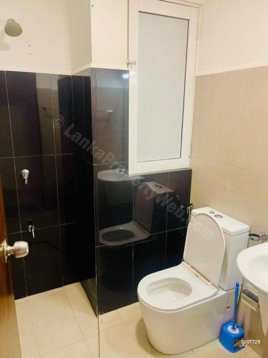Bathroom - Apartment for sale in Kottawa