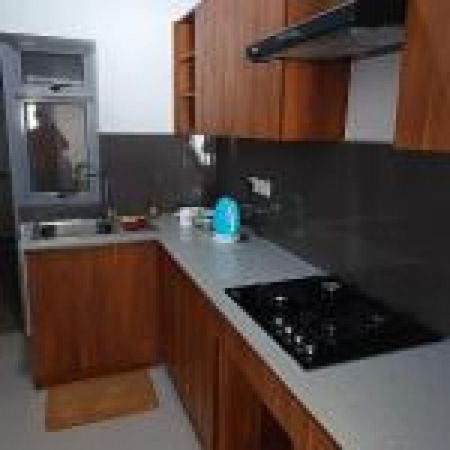 Kitchen - Luxury 3-Bedroom Fully Furnished Apartment for Rent – Kahathuduwa