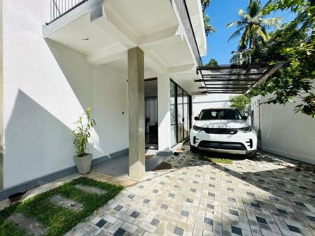 Exterior - Luxury House For Sale Athrugiriya