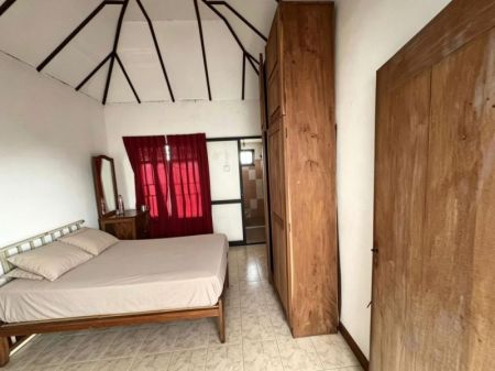 Bedroom - 🏡 Elegant 3-Story Furnished House for Rent – Sri Jayawardenepura Kotte - PDH379