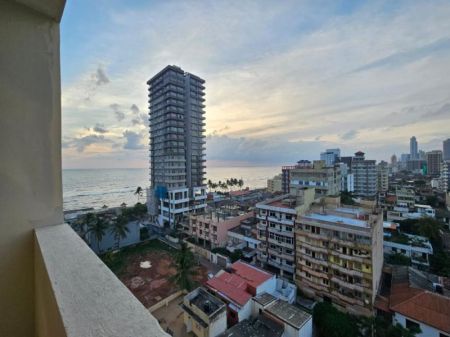 Exterior - Spacious Sea View 3BR Apartment at Vishnu Residencies | Colombo 4 - Montri J