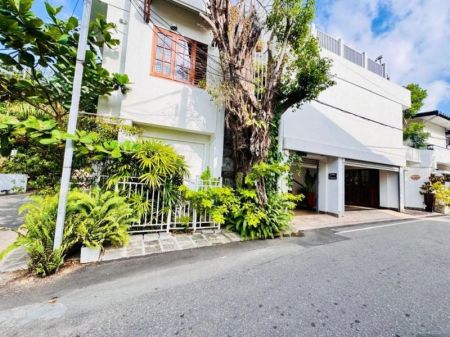 Exterior - (SE1645)🏡 Loxwood House – Luxurious Independent Residence in Colombo 7 🌟