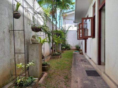 Exterior - (SE1767)🏡✨ Luxury Modern House with Adjoining Development Land for Sale in Nugegoda ✨🏡