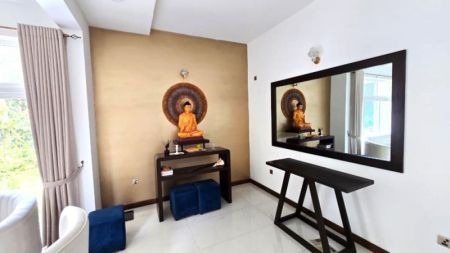 Living Room - Luxury Family House for Sale in Kotte – Spacious 4 Bedroom Residence