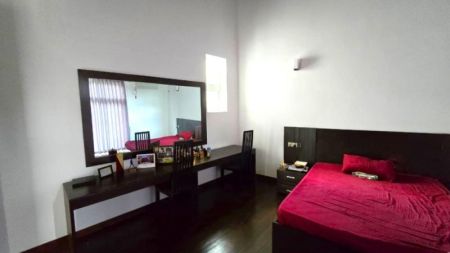 Bedroom - Luxury Family House for Sale in Kotte – Spacious 4 Bedroom Residence