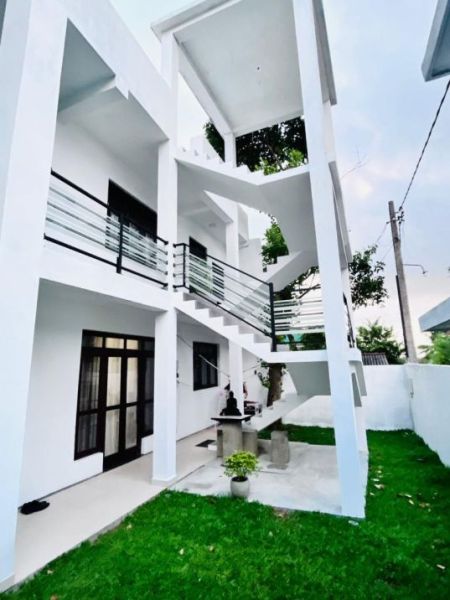 Exterior - Affordable 5 Bedroom House for Sale in Piliyandala