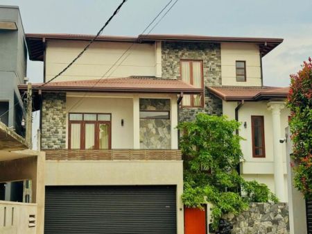 Exterior - (SE1751)🏡✨ Super Luxury 3-Storey Architectural House for Sale – Kalalgoda, Weera Mawatha ✨🏡