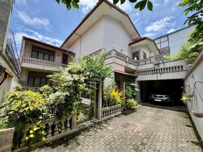 House for sale in Colombo 4