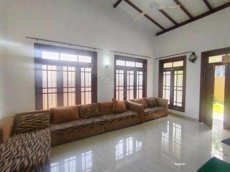 Living Room - House for rent in Kottawa