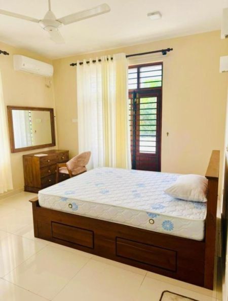 Bedroom - (PR871) Furnished Three Storey House for rent in Nugegoda