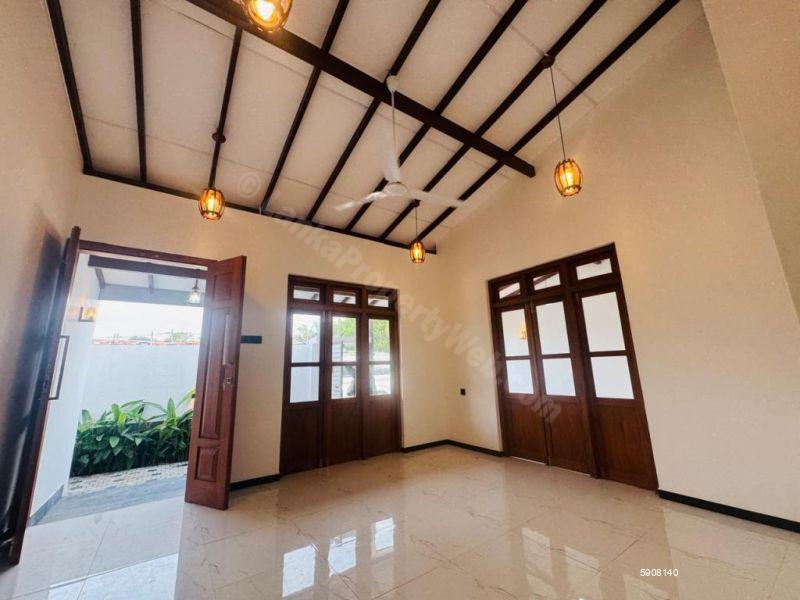 House for sale in Rathmalana