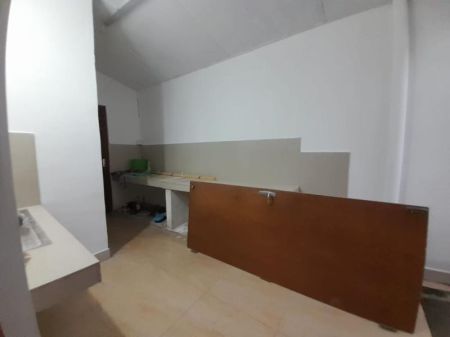 Kitchen - (NR304) Luxury House for Rent in Colombo 05