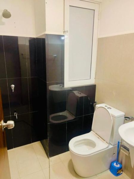 Bathroom - (DAR1183) Furnished Apartment for rent in Luxe Highway Kottawa