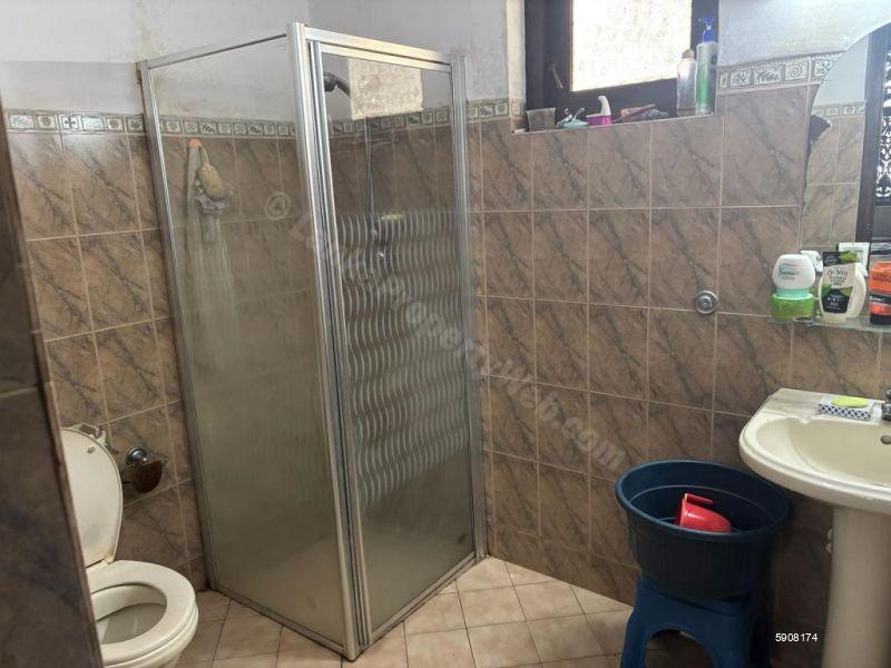 Bathroom - House for rent in Malabe