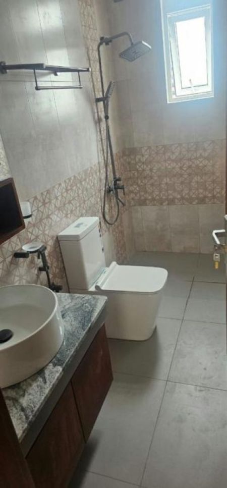 Bathroom - Windsor City - 03 Bedroom Unfurnished Apartment for Rent in Dehiwala (A6148)
