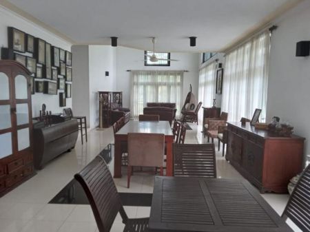 Living Room - House for Rent / Sale in Katuwana, Homagama
