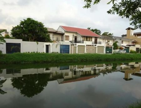 Exterior - ￭ Nugegoda ￭ Dual-Unit Townhouse Property For Sale ￭ (NK107650)