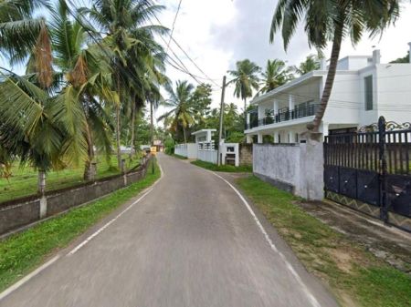 Exterior - Spacious Property with Bungalow for Sale in Katuwapitiya, Negombo.