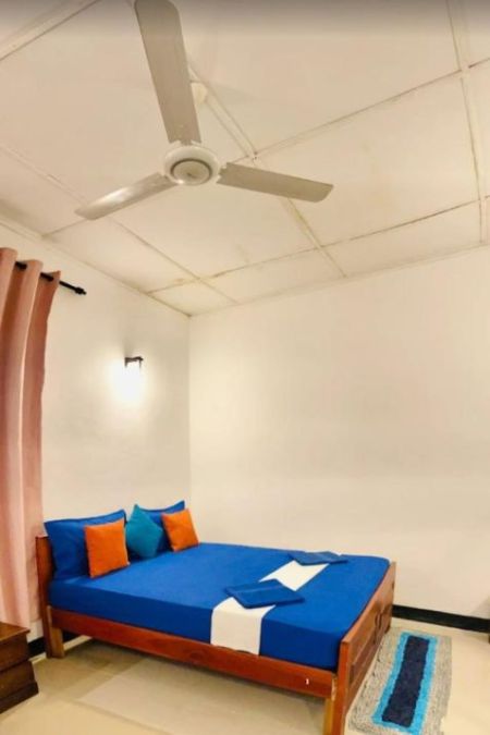Bedroom - 7 BR Furnished Villa for Rent in Colombo 10 – PDC148