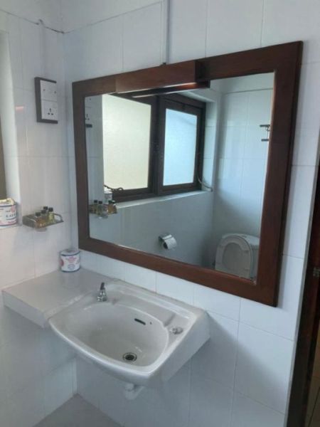 Bathroom - 6 Bedroom Apartment for Rent in Colombo 2