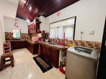 Kitchen - (HH147) Two Storey House for Sale in Kadawatha