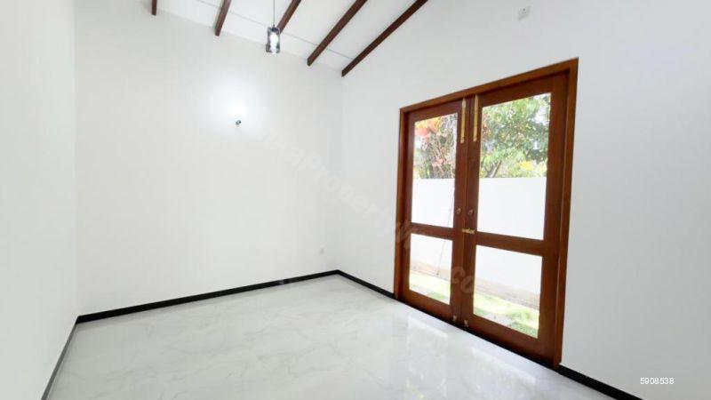 House for sale in Kottawa